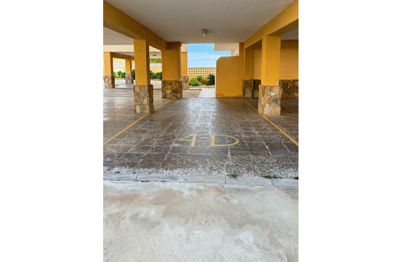 Resale - Apartment - Santa Pola