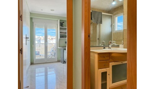 Resale - Apartment - Santa Pola