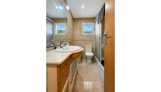 Resale - Apartment - Santa Pola