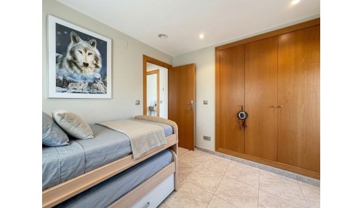 Resale - Apartment - Santa Pola