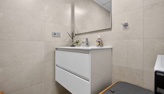 Resale - Apartment - Torrevieja - Playa de los Locos