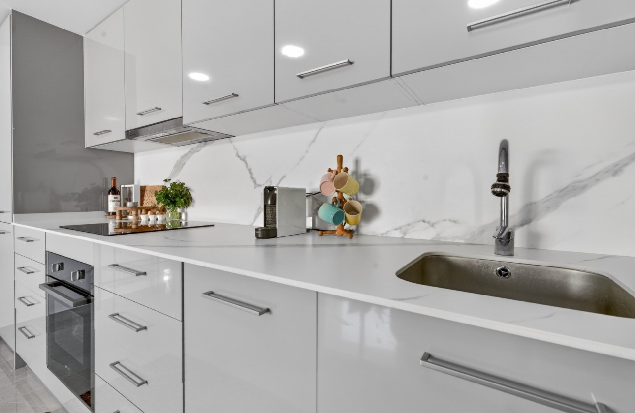 Resale - Apartment - Torrevieja - Playa de los Locos