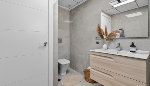 Resale - Apartment - Torrevieja - Playa de los Locos