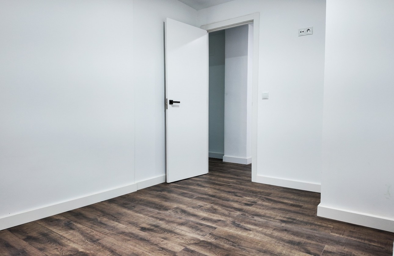 Resale - Duplex - Alicante - Center