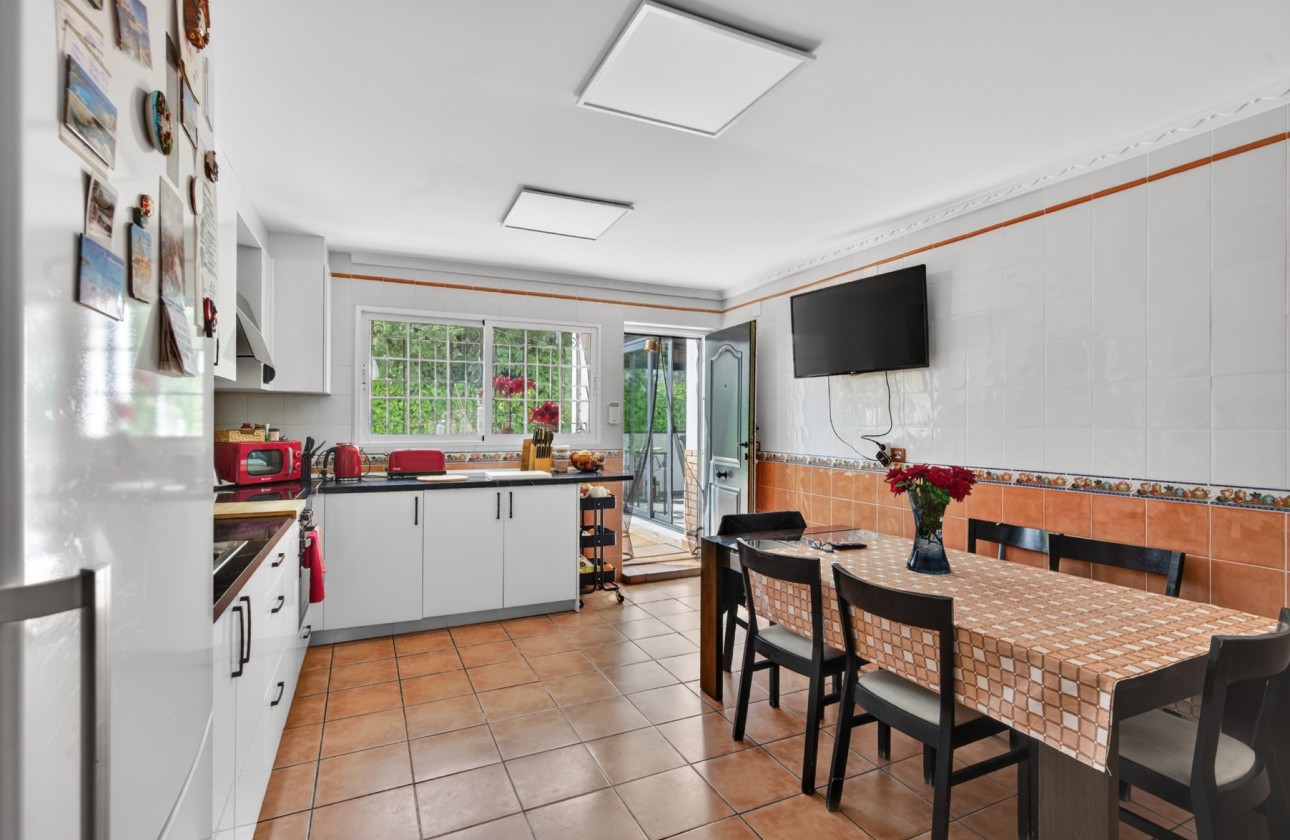 Resale - Villa - El Altet - San Francisco de Asis