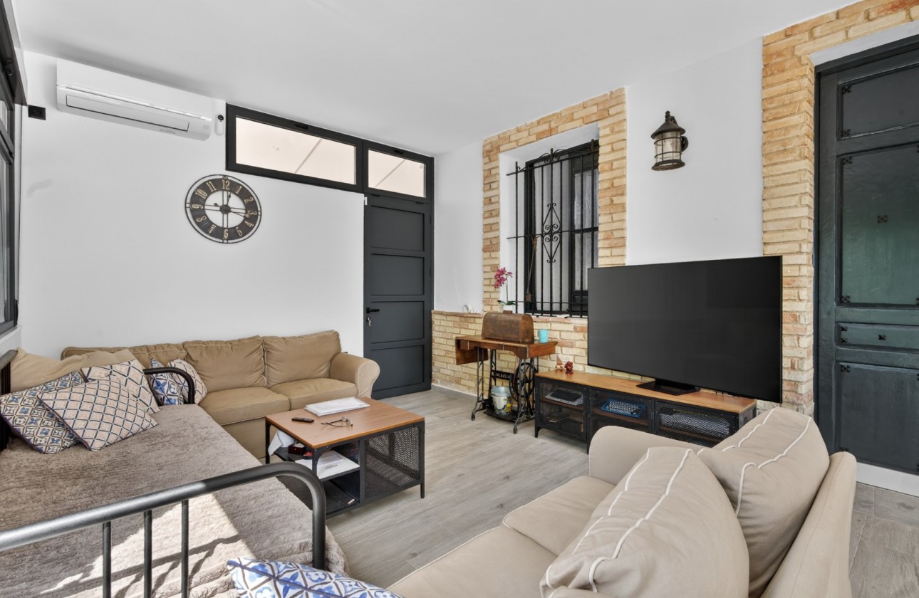 Resale - Villa - El Altet - San Francisco de Asis