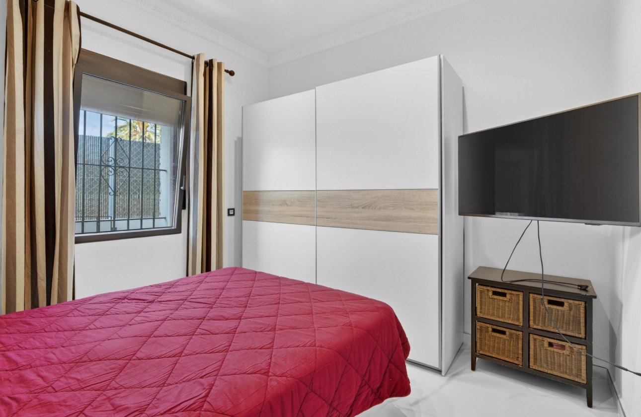 Resale - Villa - El Altet - San Francisco de Asis