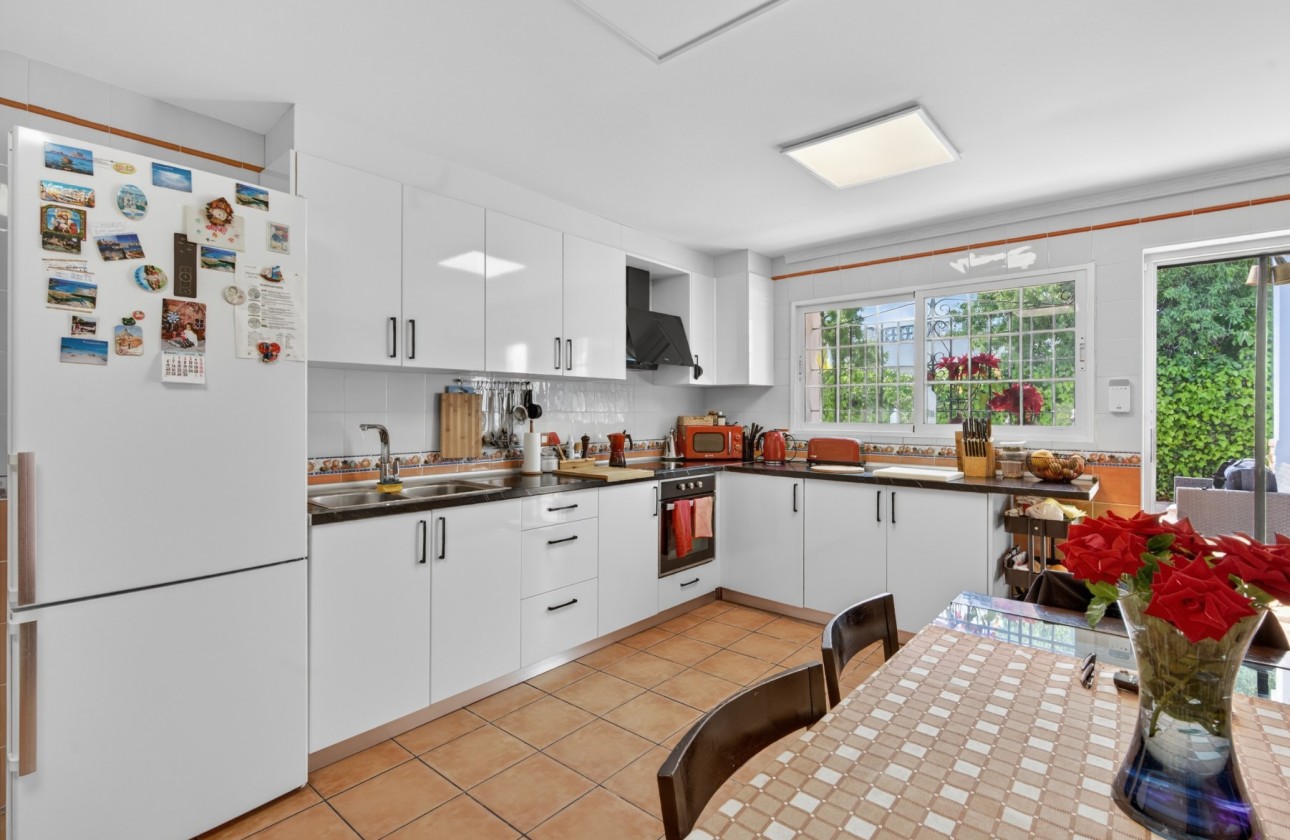 Resale - Villa - El Altet - San Francisco de Asis