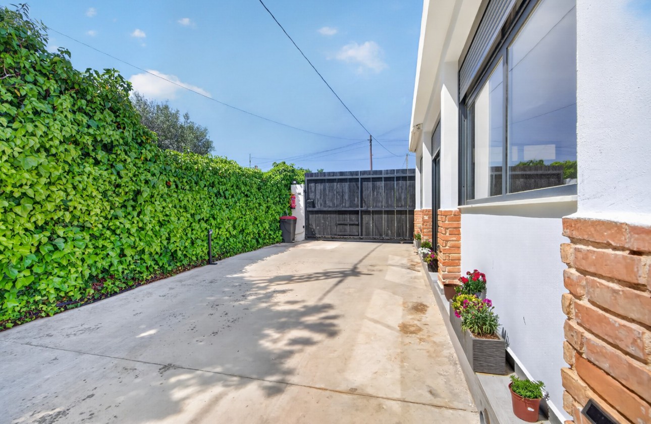 Resale - Villa - El Altet - San Francisco de Asis