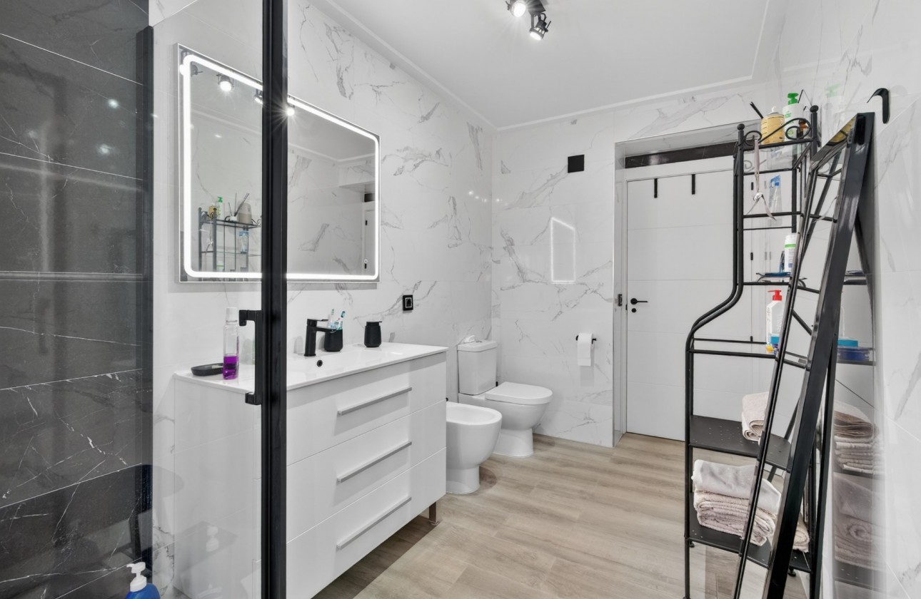 Resale - Villa - El Altet - San Francisco de Asis