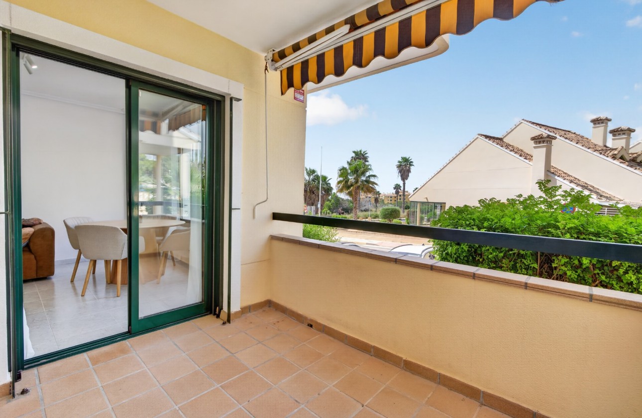 Resale - Apartment - Orihuela Costa - Campoamor
