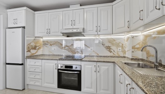 Resale - Apartment - Orihuela Costa - Campoamor