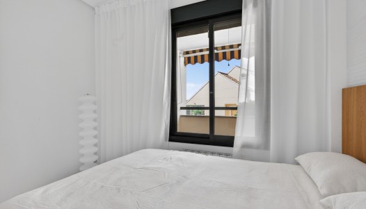 Resale - Apartment - Orihuela Costa - Campoamor