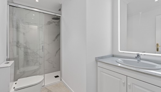 Resale - Apartment - Orihuela Costa - Campoamor