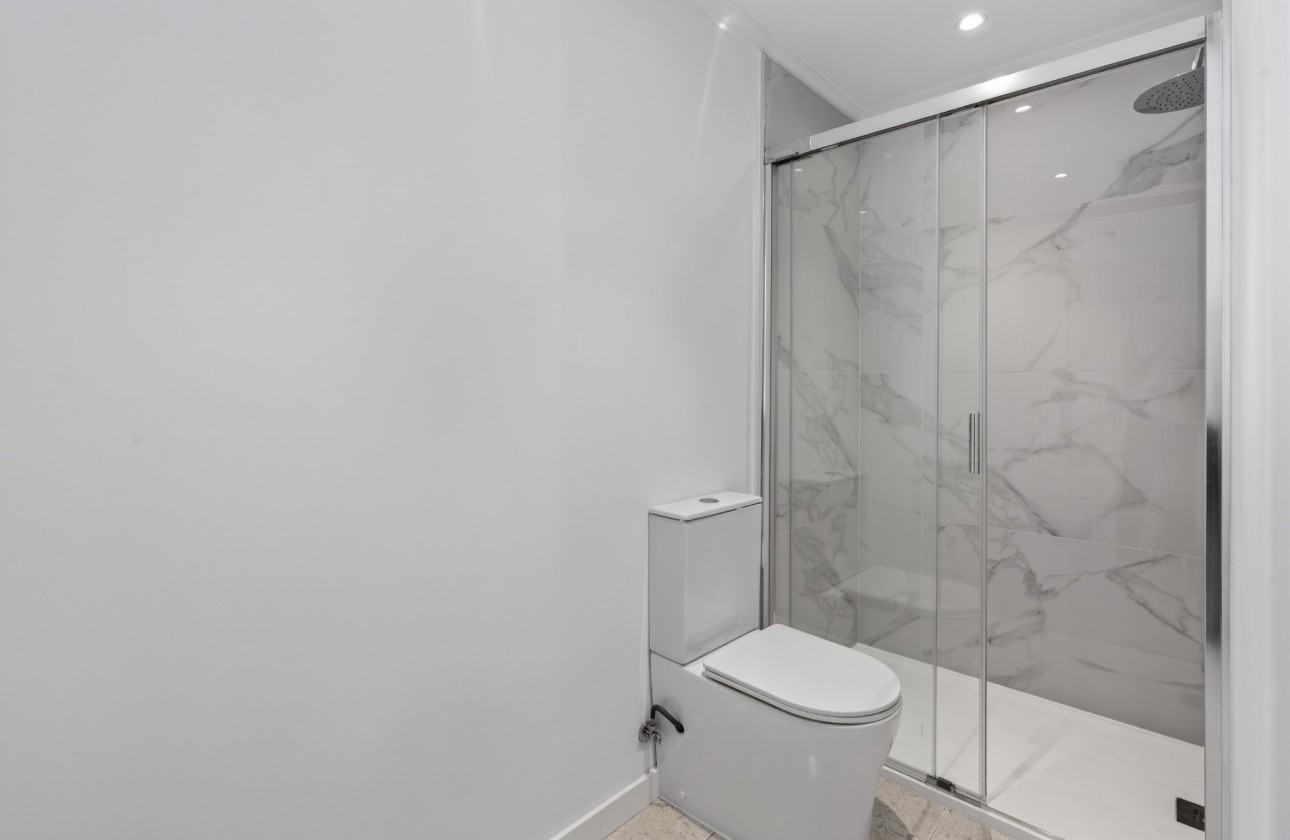 Resale - Apartment - Orihuela Costa - Campoamor