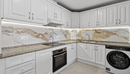 Resale - Apartment - Orihuela Costa - Campoamor