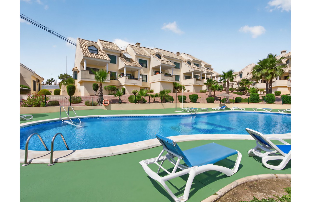 Resale - Apartment - Orihuela Costa - Campoamor