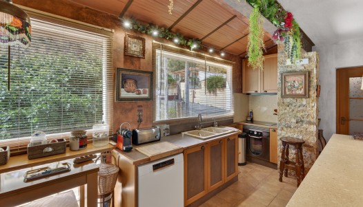 Resale - Villa - Orihuela - Orihuela Center