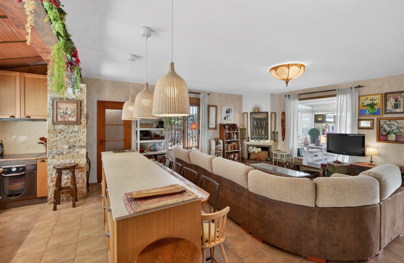 Resale - Villa - Orihuela - Orihuela Center