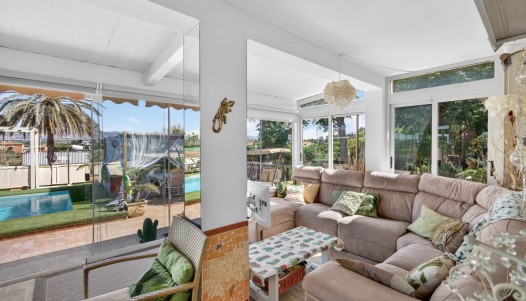 Resale - Villa - Orihuela - Orihuela Center