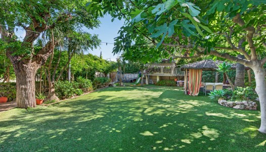 Resale - Villa - Orihuela - Orihuela Center