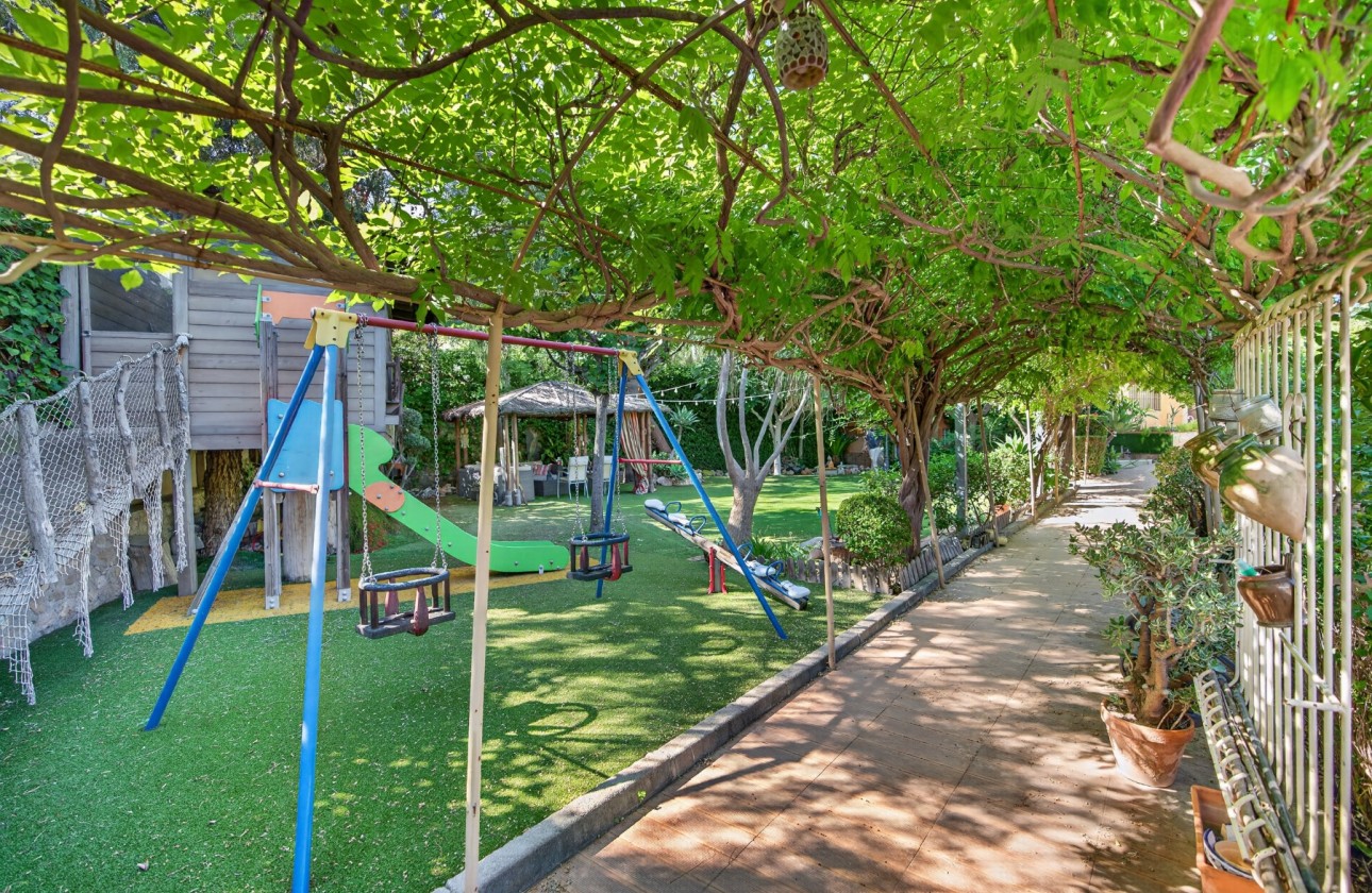 Resale - Villa - Orihuela - Orihuela Center
