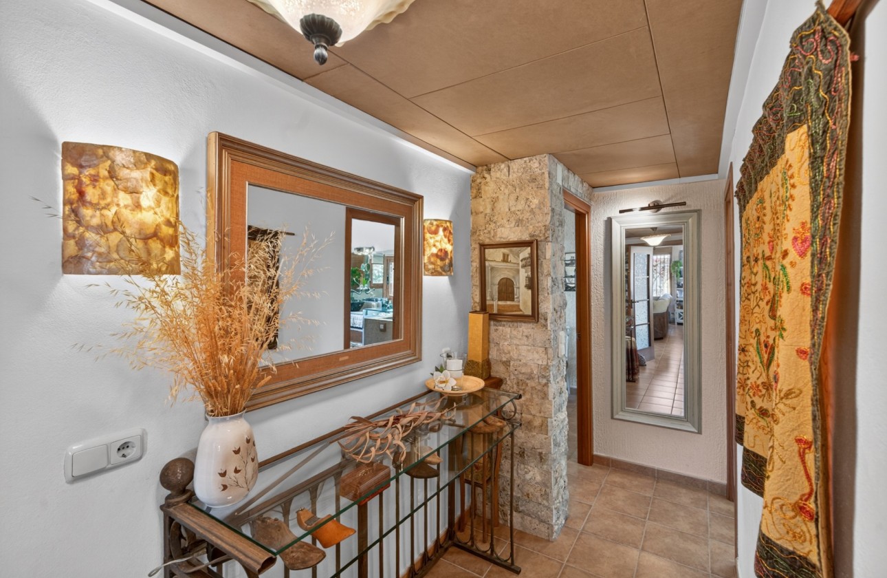 Resale - Villa - Orihuela - Orihuela Center