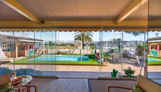 Resale - Villa - Orihuela - Orihuela Center