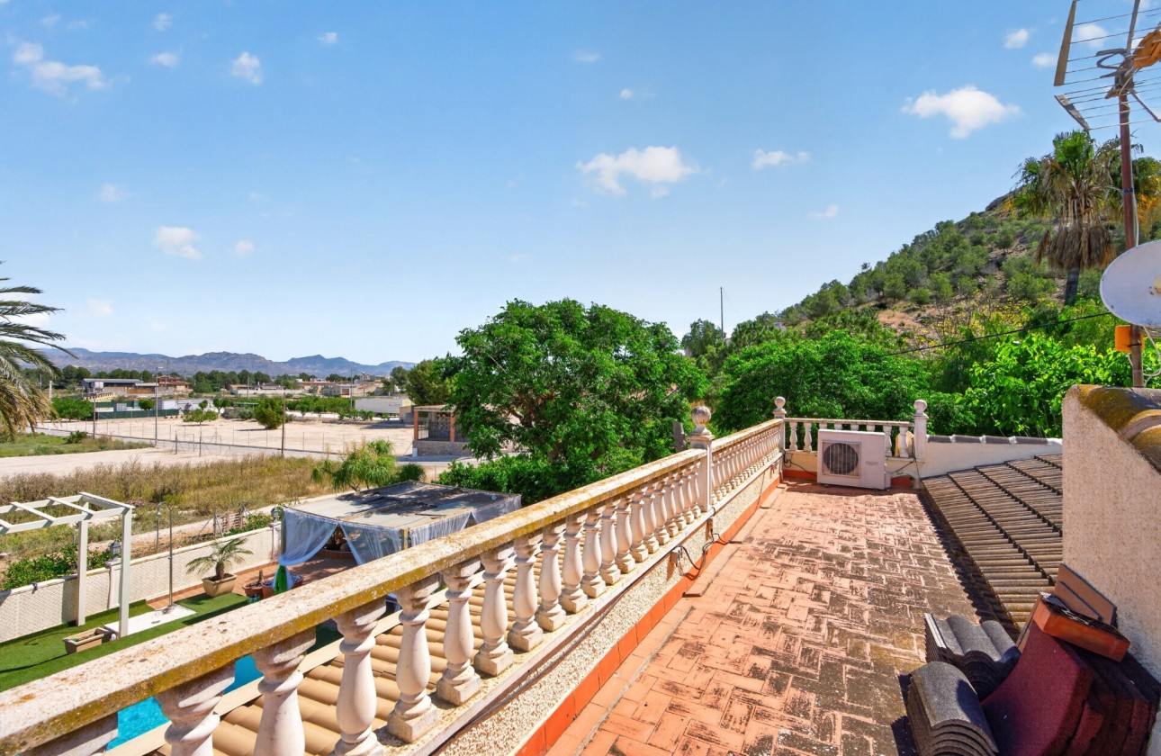 Resale - Villa - Orihuela - Orihuela Center