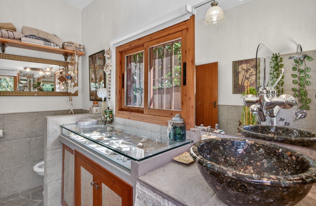 Resale - Villa - Orihuela - Orihuela Center
