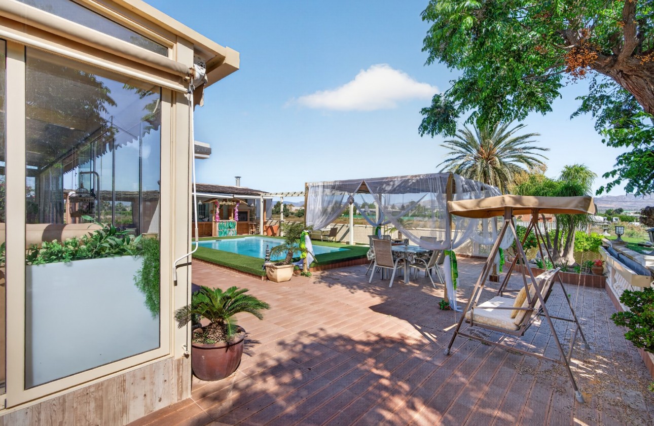 Resale - Villa - Orihuela - Orihuela Center