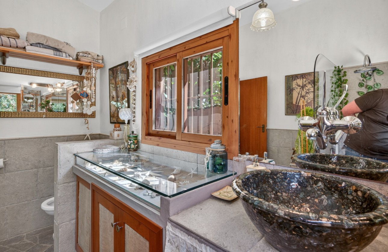Resale - Villa - Orihuela - Orihuela Center