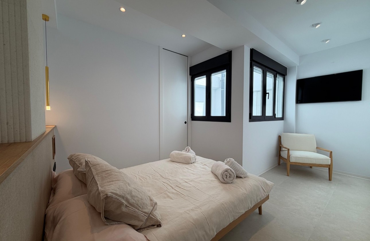 Segunda mano - Apartamento - Alicante - Centro