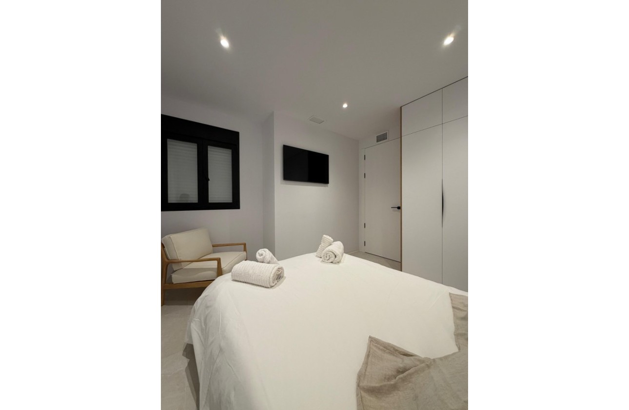 Segunda mano - Apartamento - Alicante - Centro