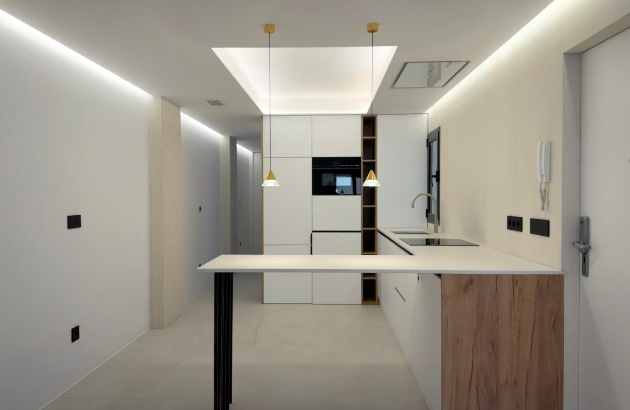 Segunda mano - Apartamento - Alicante - Centro