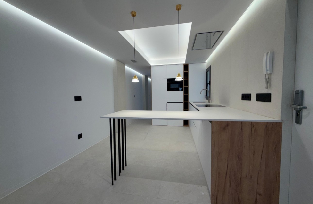 Segunda mano - Apartamento - Alicante - Centro