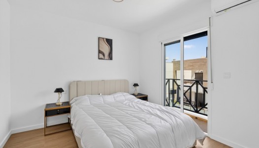 Resale - Villa / Semi-detached - Villamartin - Res. Las Filipinas