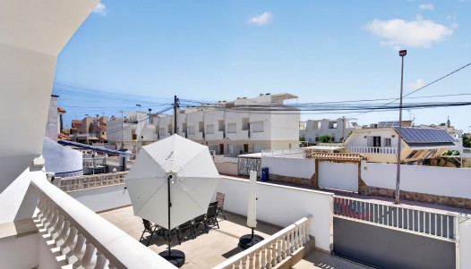 Resale - Villa - Torrevieja - Playa de los Locos