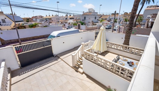 Resale - Villa - Torrevieja - Playa de los Locos