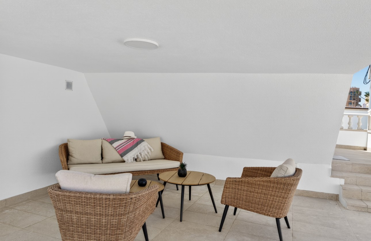 Resale - Villa - Torrevieja - Playa de los Locos
