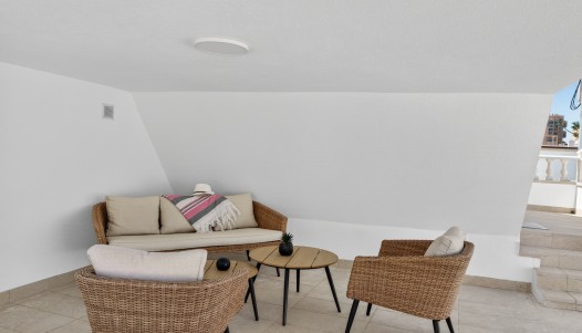 Resale - Villa - Torrevieja - Playa de los Locos