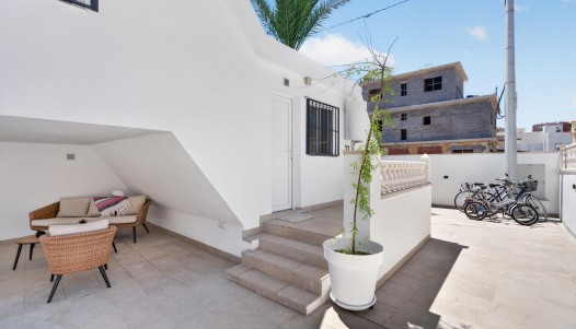 Resale - Villa - Torrevieja - Playa de los Locos